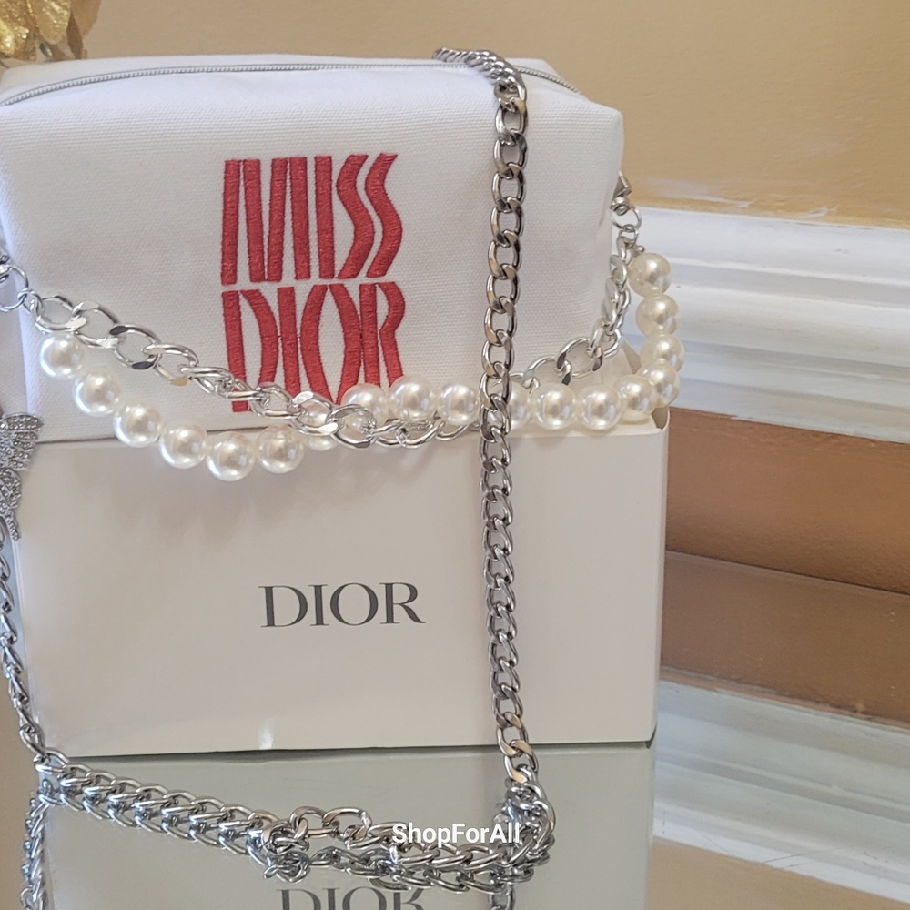 Host pick 🔥 🔥Dior 🔥🔥 - Picture 5 of 13